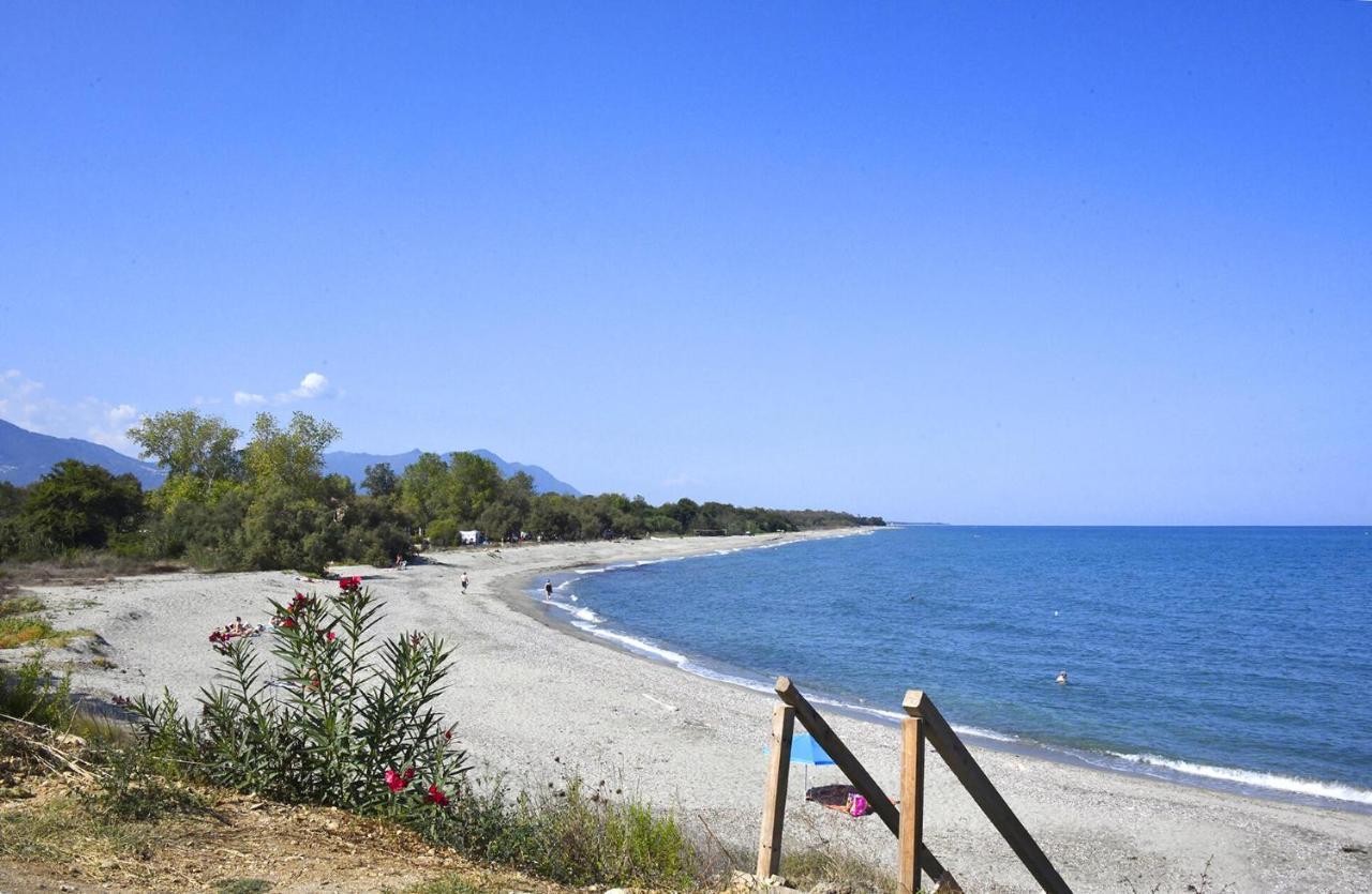 Aparthotel Punta Di Mare Linguizzetta Exterior foto